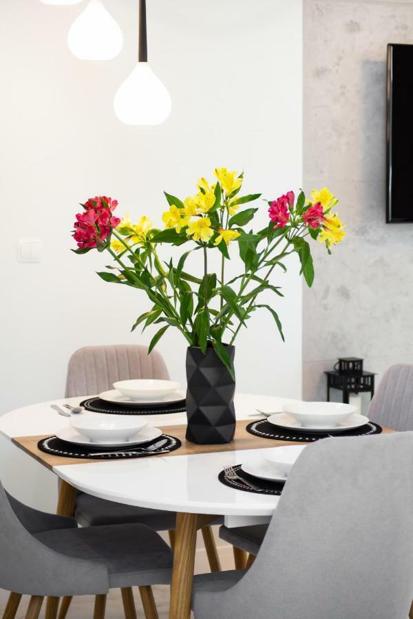 Apartments Warsaw Dzielna By Noclegi Renters Екстериор снимка