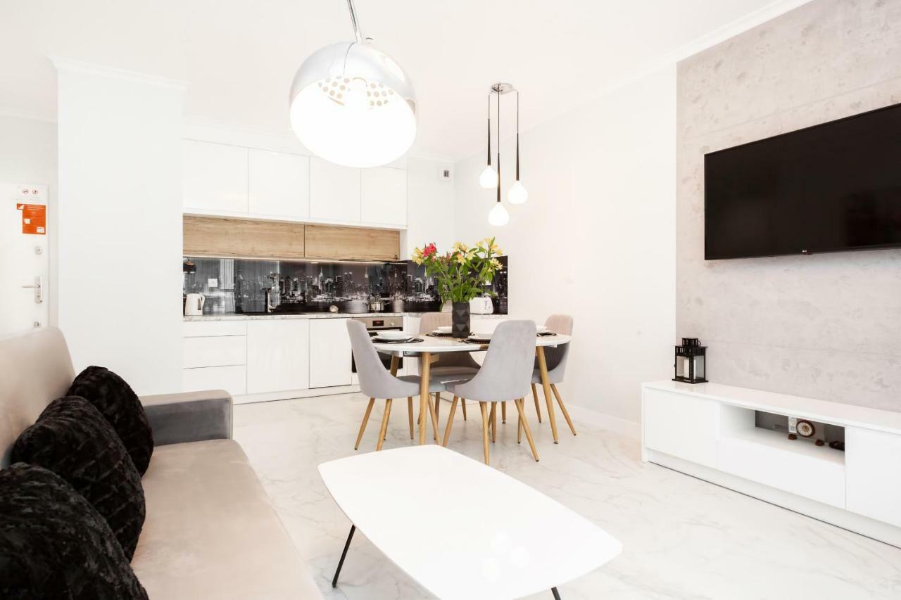 Apartments Warsaw Dzielna By Noclegi Renters Екстериор снимка