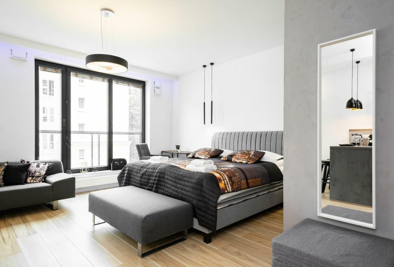 Apartments Warsaw Dzielna By Noclegi Renters Екстериор снимка
