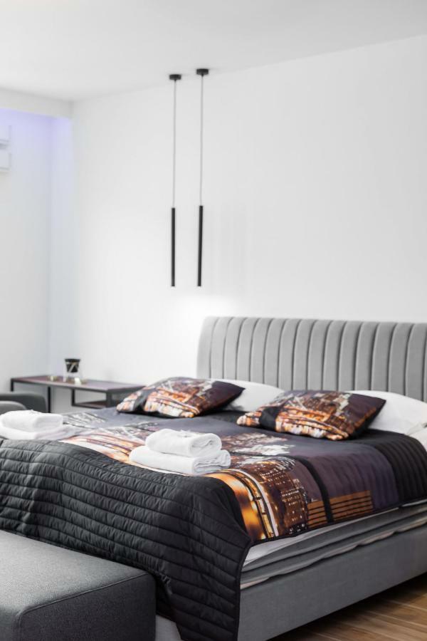 Apartments Warsaw Dzielna By Noclegi Renters Екстериор снимка